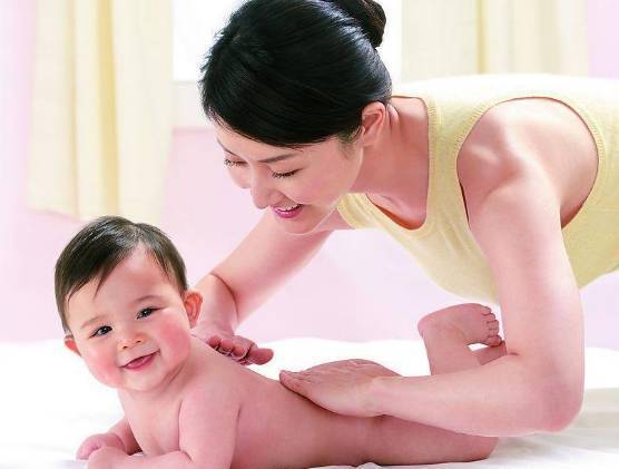 免费育婴师(月嫂)培训,底薪5000元/月,让女性轻松就业